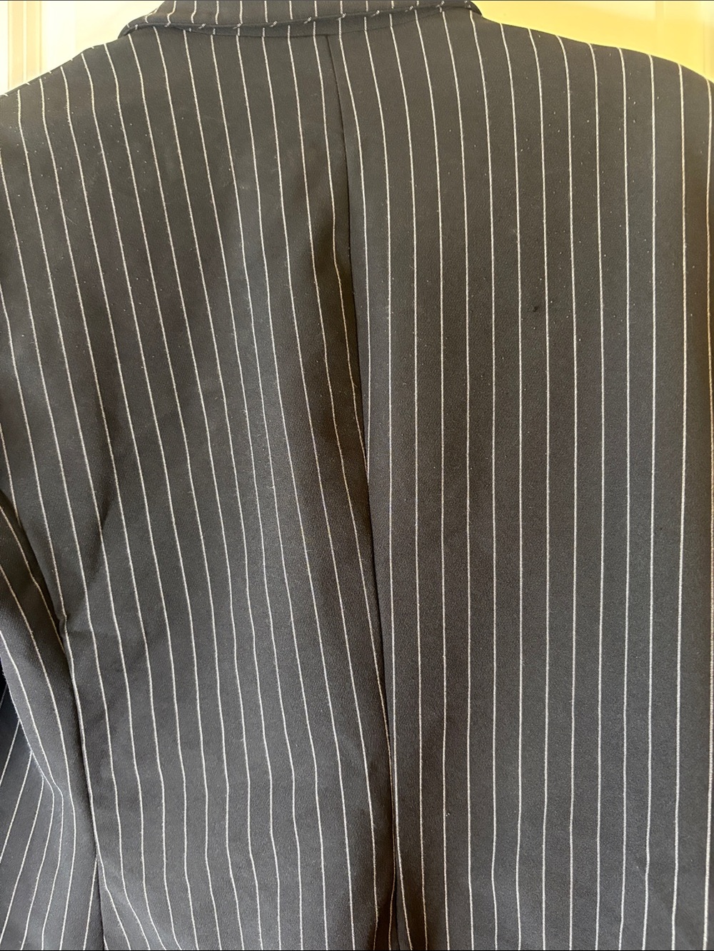 Express Black Pinstripe Double-Breasted Blazer w pockets & lining- see all pics - Picture 5 of 6